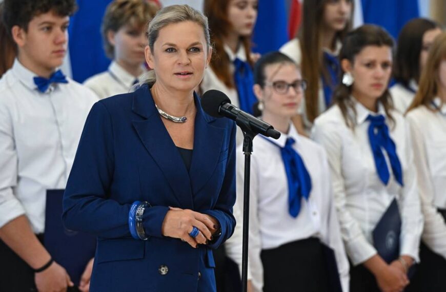 Nowacka wspomina „wybitnego” pedagoga. „Jestem mu bardzo wdzięczna”