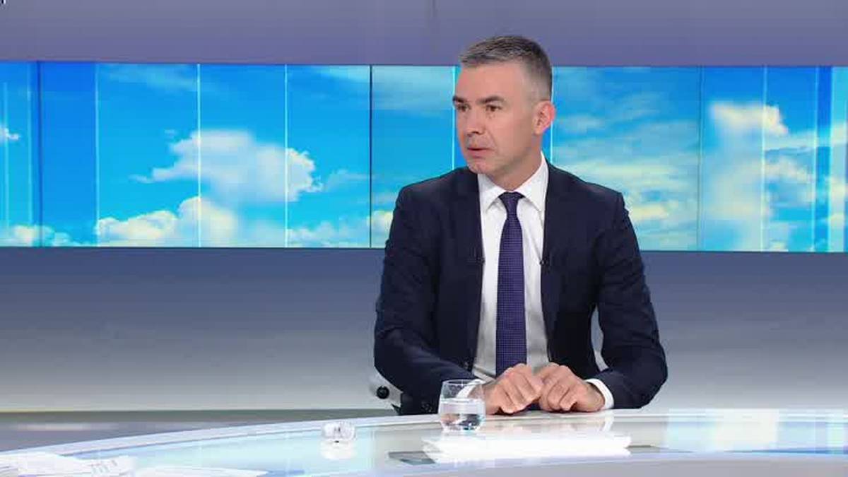 - To w gruncie rzeczy smutna chwila, pod wieloma względami - oznajmił Donald Tusk krótko po głosowaniu za odebraniem immunitetu i zezwoleniu na tymczasowe zatrzymanie Zbigniewa Ziobry. W opinii lidera rządu "nie jest to dla Polski korzystna sytuacja", że dawny minister zbiega na Węgry. "Kłopotliwa sytuacja". Donald Tusk o decyzji w sprawie immunitetu i zatrzymania Zbigniewa Ziobry - INFBusiness