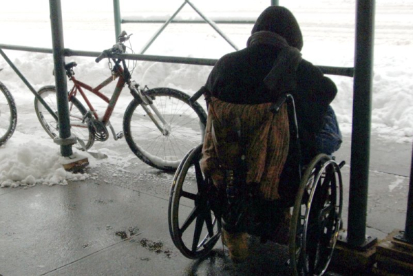 Urazy rdzenia kręgowego związane z przewlekłymi problemami zdrowotnymi w późniejszym życiu