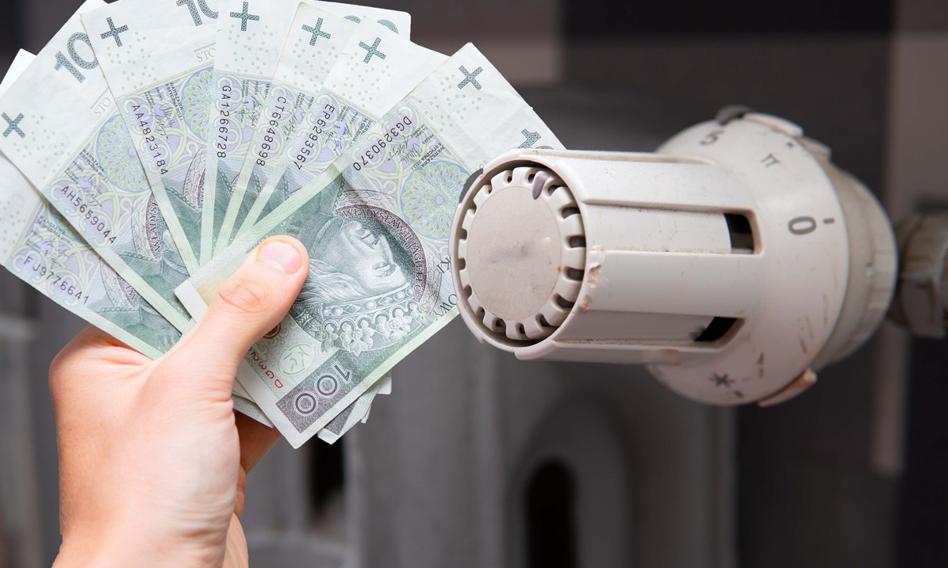 Władze państwowe dokonają korekty regulacji dotyczących dodatku na ciepło. Niektóre samorządy terytorialne zostaną uwolnione od obowiązku analizowania podań o to dofinansowanie. Modyfikacji ulegnie również jeden z terminów granicznych. Bon ciepłowniczy. Ważna zmiana: część gmin nie będzie rozpatrywała wniosków