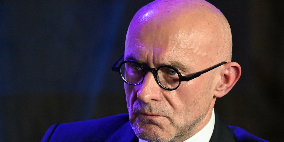 W czwartek, 13 listopada, w mieście Płocku odbędzie się kontynuacja Nadzwyczajnego Walnego Zgromadzenia (NWZ) koncernu Orlen. Zebranie, które zawieszono 28 października na sugestię Ministerstwa Skarbu Państwa, ma wznowić rozważania dotyczące modyfikacji w składzie rady nadzorczej firmy. Prezes Orlenu Ireneusz Fąfara