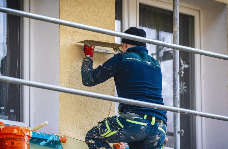 Wykonawca otwarcie o przestojach w programie Czyste Powietrze. „Oburzający problem”