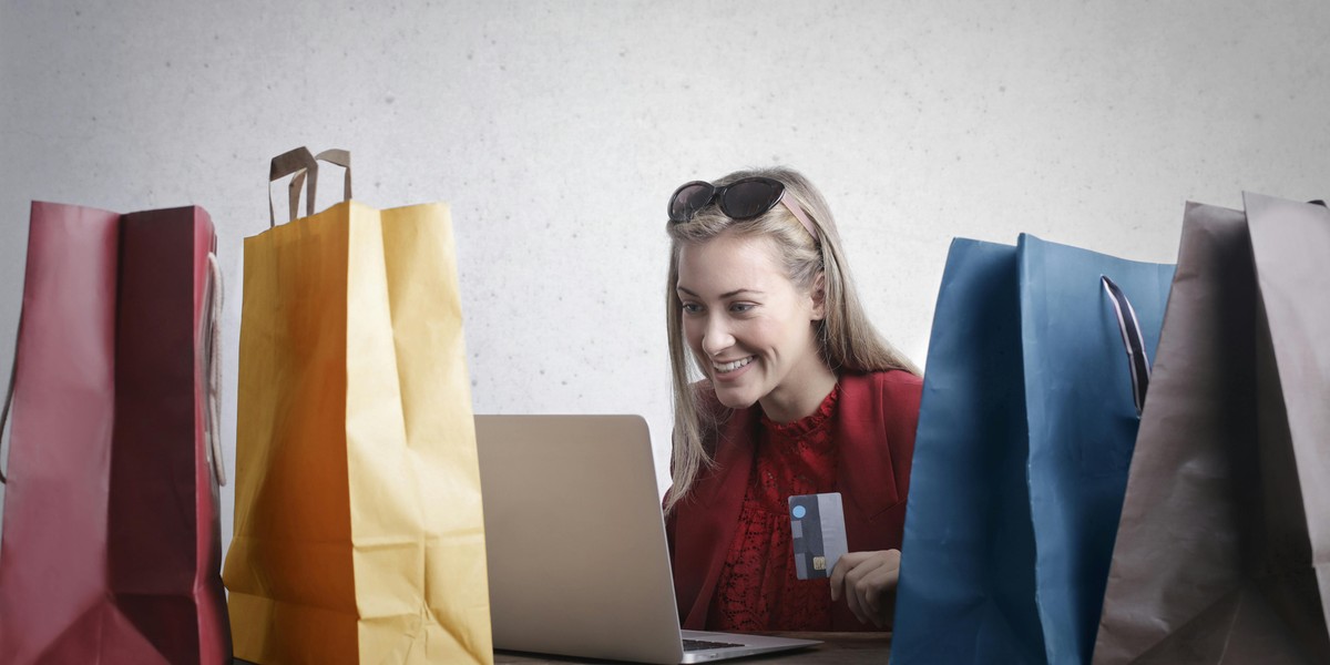 Epidemia z roku 2020 wywołała olbrzymią transformację w handlu w Polsce. Jak to wygląda z perspektywy pięciu lat — i co uległo zmianie do dzisiaj? Przeanalizowali to eksperci z firmy Adyen. Eksperci sprawdzili, jak przez "popadnemiczne" lata zmieniły się zakupy