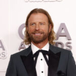 Znani urodzeni 20 listopada: Dierks Bentley, Michael Clifford