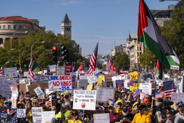 Ankieta APA: podziały i odłączenia podsycają stres w USA