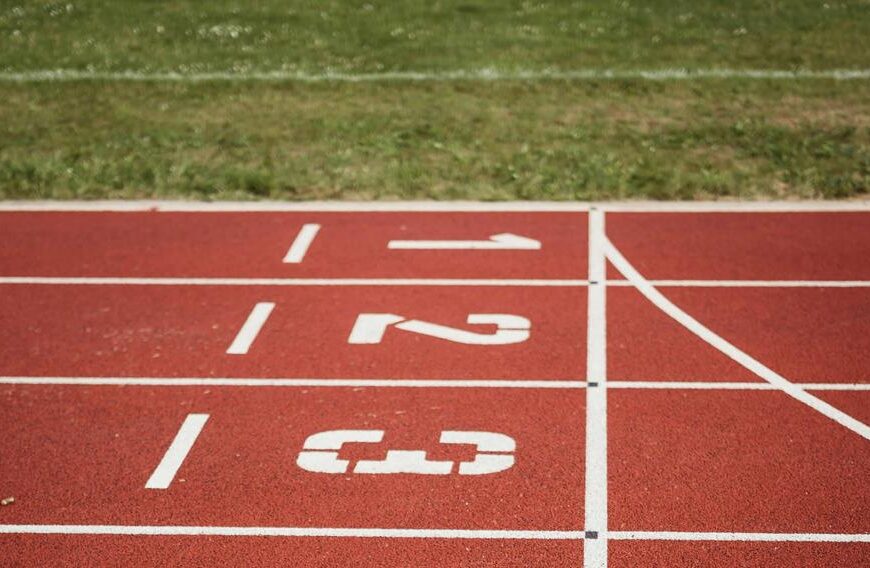 Stopy hipoteczne się zbliżają. Niewielka różnica między oprocentowaniem zmiennym a stałym.