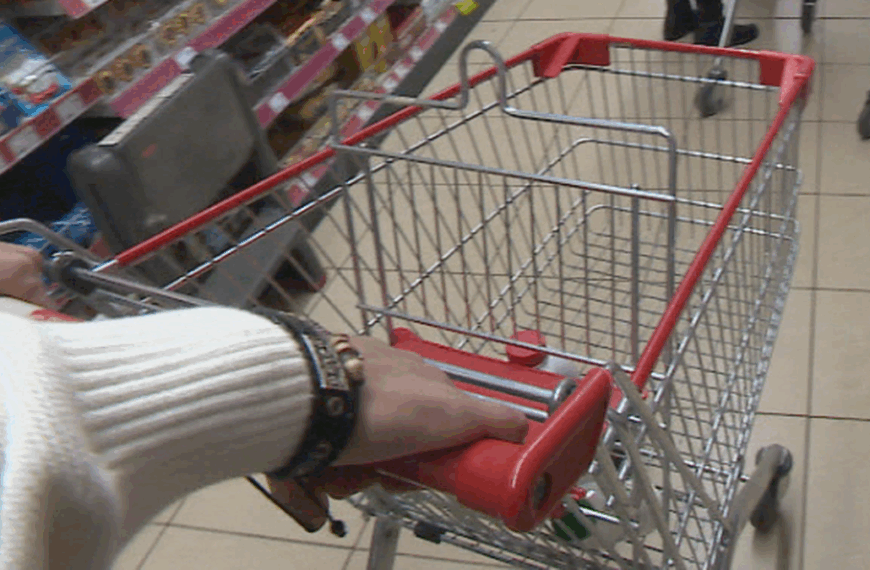 Partia płatków kukurydzianych zdjęta ze sklepowych półek. Uprzejme powiadomienie Głównego Inspektoratu Sanitarnego