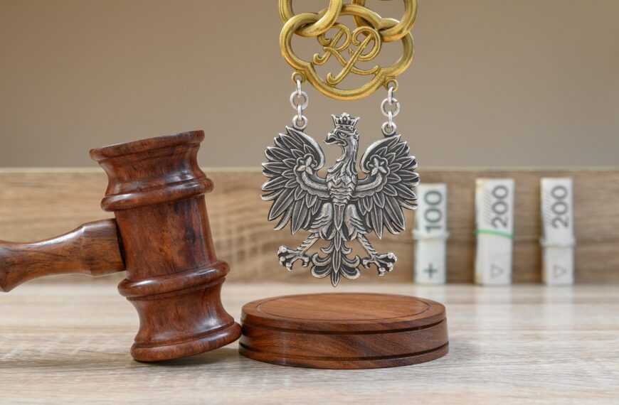 Kraj w kraju. Czterysta lat na spłatę zadłużenia. Krakowski budowlaniec i jego…