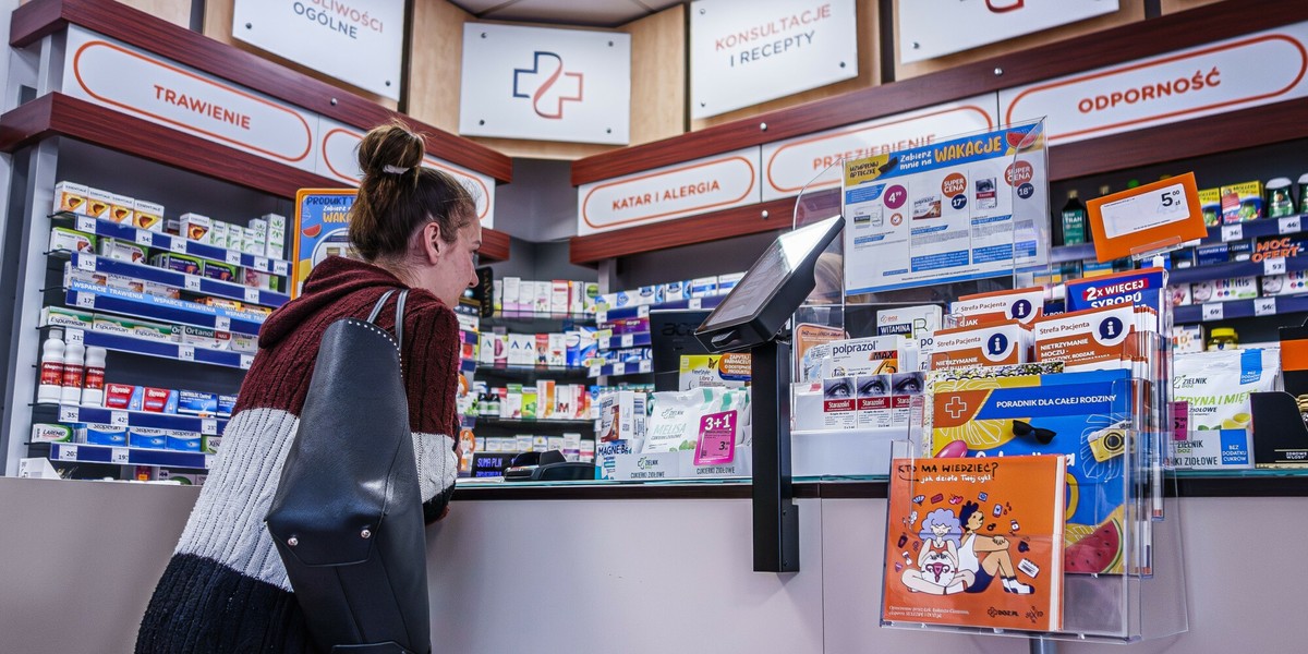 W roku 2024 wartość polskiego sektora suplementów diety dosięgnęła poziomu 7,1 mld zł, a do roku 2027 może zwiększyć się do przeszło 9 mld zł — takie informacje płyną z analiz PMR Market Experts oraz Polskiego Instytutu Ekonomicznego. Jest to jeden z najprężniej rosnących obszarów branży zdrowotnej i towarów konsumpcyjnych, stymulowany przez podnoszącą się świadomość w obszarze zdrowia i popularność działań prewencyjnych. Rynek suplementów diety rozwija się w Polsce dynamicznie