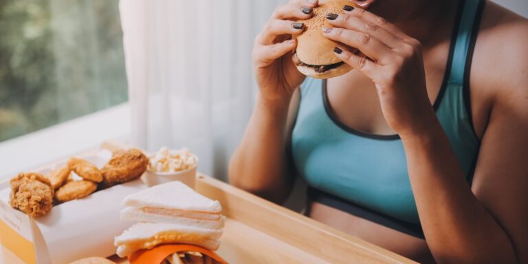 Komisja Europejska opracowuje ambitny plan, którego celem jest redukcja śmiertelności wynikającej z problemów sercowo-naczyniowych. Ważnym elementem tej strategii jest ustanowienie opłaty od mocno przetworzonej żywności oraz słodzonych napojów alkoholowych. Komisja Europejska promuje zdrowie. Planuje nowe podatki od żywności przetworzonej. - INFBusiness