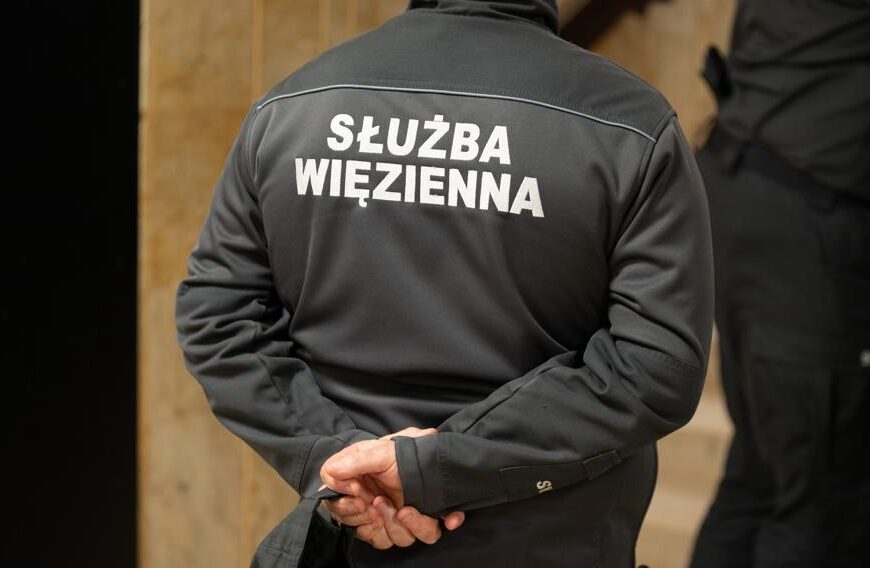 Policjanci z dofinansowaniem na lokum. Aż do 1800 zł również dla Straży…