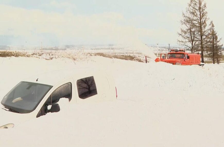 Osoby zablokowane w autach. Interwencja służb na Podkarpaciu.
