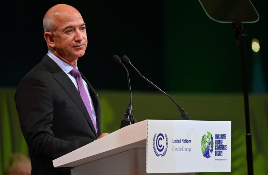 Jeff Bezos i CFDA ogłaszają program The Next Thread Initiative