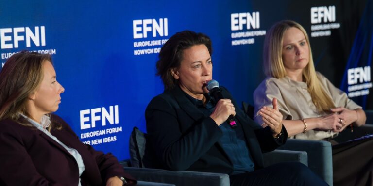 Nowe technologie nie tylko podnoszą wydajność firm, ale także upraszczają i demokratyzują dostęp do informacji oraz edukacji. Ich implementacja to okazja do zniwelowania nierówności na rynku pracy. AI w biznesie. Orange Polska forsuje progres kobiet. - INFBusiness