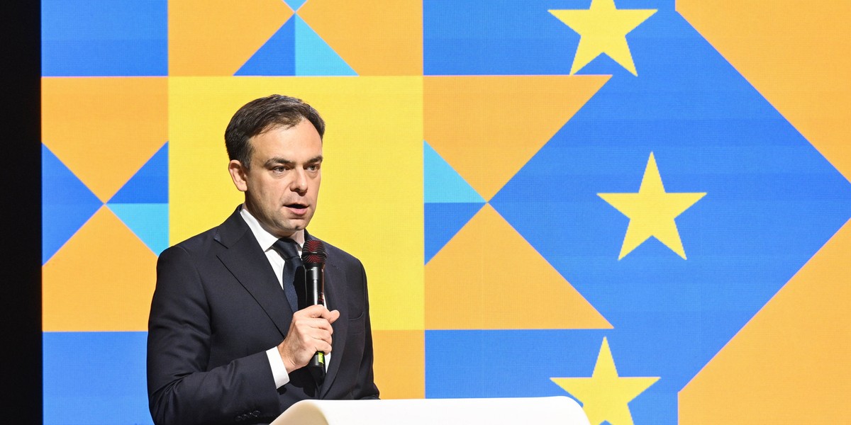 Implementacja programu Innovate Poland, którego celem jest wsparcie finansowe dla polskich nowatorskich firm, potrzebuje korekty tak zwanych norm ostrożnościowych, które regulują działanie banków i funduszy emerytalnych — akcentuje Anna Wnuk, dyrektor zarządzająca Polskiego Stowarzyszenia Inwestorów Kapitałowych (PSIK). W piątek w Warszawie minister finansów i gospodarki Andrzej Domański zainicjował program Innovate Poland.