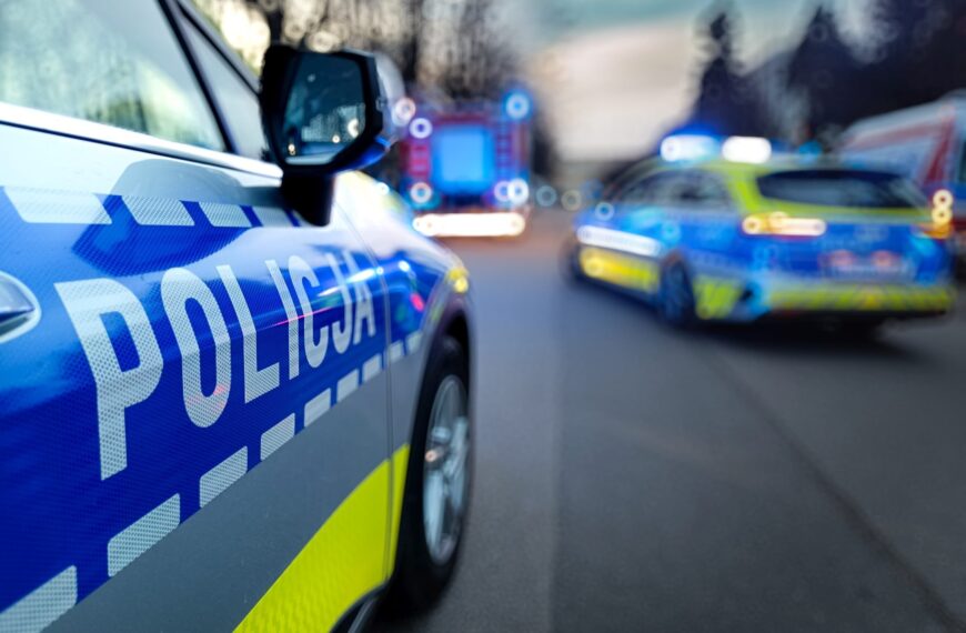 Działania służb w rejonie Życzyna. Dyżurny ruchu poinformował o zniszczonej infrastrukturze kolejowej.