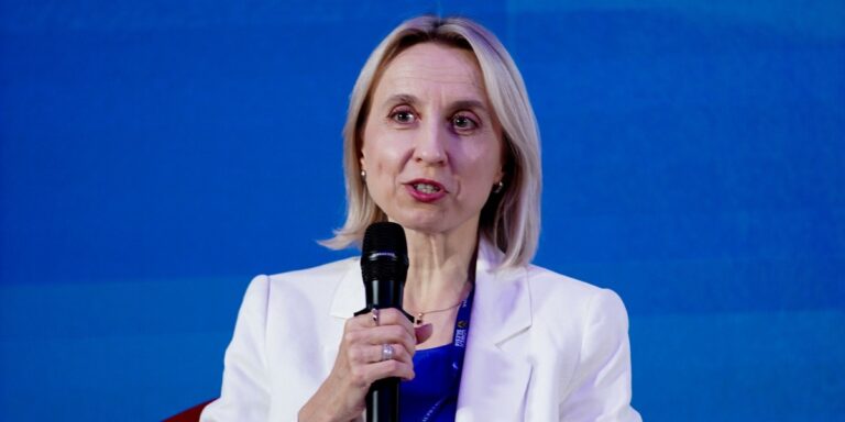 Andrzej Domański prezentuje "Innovate Poland". Fundusze dla polskich innowacyjnych firm. - INFBusiness