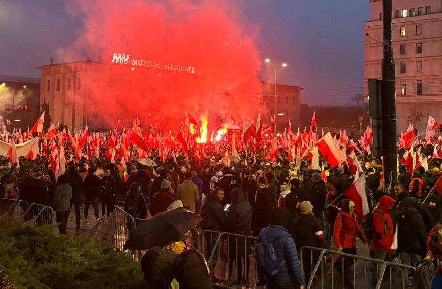 Napływ na Marsz Niepodległości. Statystyki frekwencji od miasta [AKTUALIZACJA]