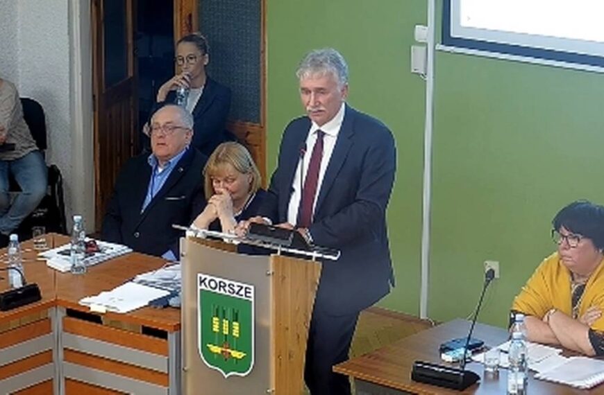 Kontrowersje po wypowiedzi burmistrza. Dotyczyła dzieci o różnym statusie materialnym.