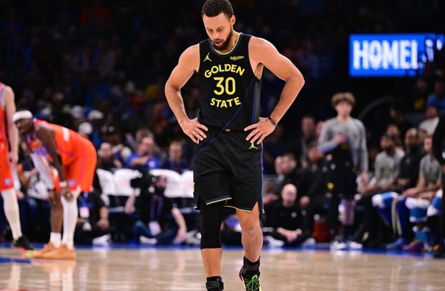 Odzieżowy potentat zrywa umowę z gwiazdą NBA. Przyczyną także opłaty celne.