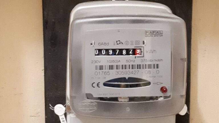 Energia elektryczna w 2026: Rachunki wyższe o 50%! - INFBusiness