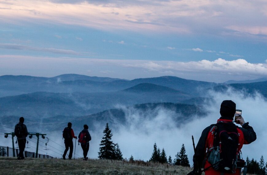 Urlop: Jak wycisnąć długie weekendy? Sprawdź, kiedy wypadają [ZESTAWIENIE]