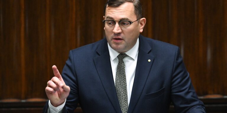 Szef resortu rolnictwa o ewentualnych odwołaniach w związku ze skandalem KOWR. "Nikt nie jest nietykalny" - INFBusiness