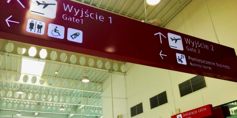 Rzeszów i Lublin: Wstrzymane loty pasażerskie. Powodem operacje militarne. - INFBusiness