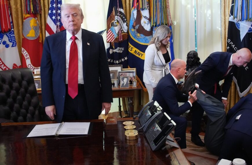 Zdarzenie w Rezydencji Prezydenckiej. Szef stracił przytomność na wiecu Trumpa.