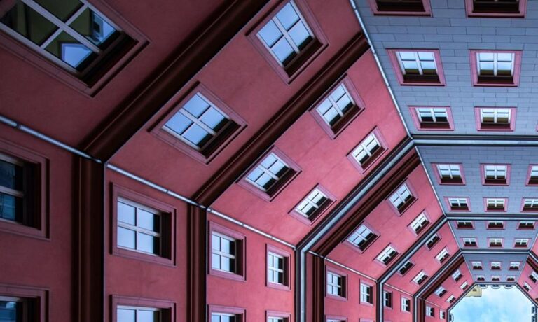 Kredyt hipoteczny, zdolność kredytowa - dochody 15 tys. zł, listopad 2025 - INFBusiness