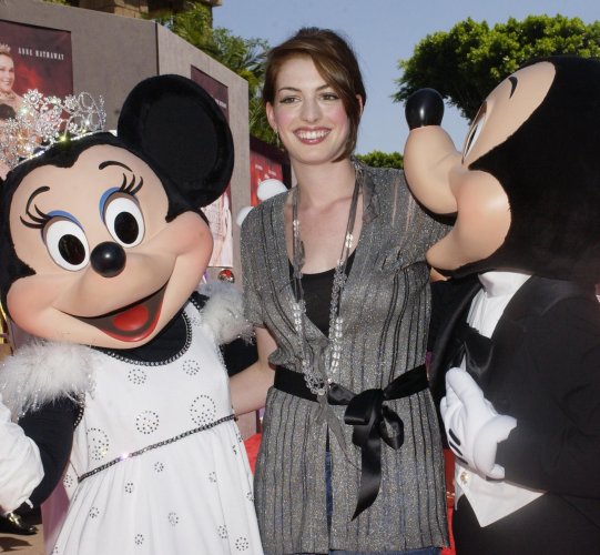 Anne Hathaway turns 43: 40 images of the Oscar-winning actress