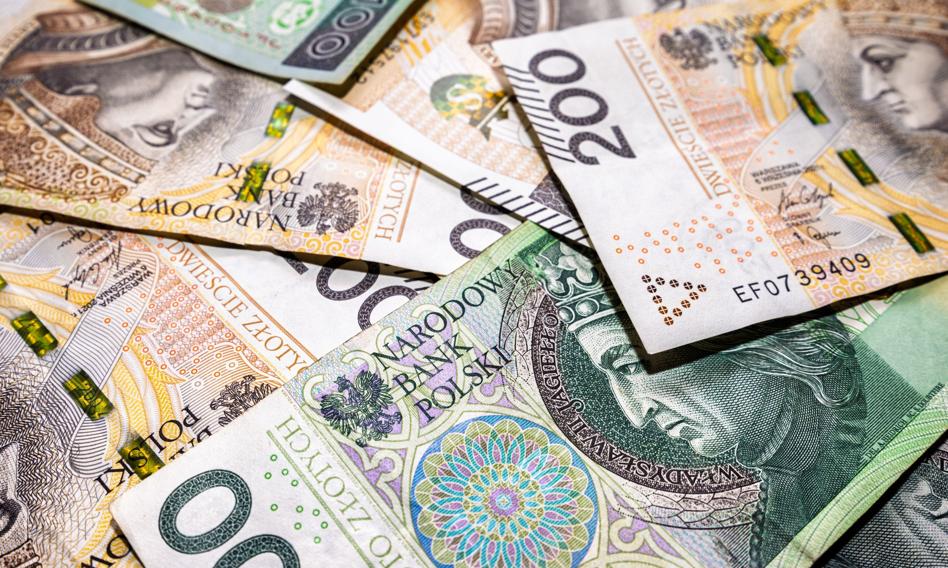 Tyle pensji musi odłożyć przeciętny Kowalski, by uzbierać na mieszkanie