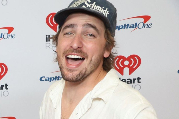 Znane osoby urodzone 2 listopada: Kendall Schmidt, Luna Lauren Vélez