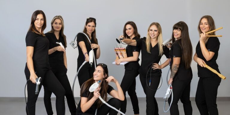 Patrycja Gwóźdź – fundatorka Top Beauty Clinic – dzieli się swoją opowieścią o ścieżce pełnej oddania i prawdziwości. To historia kobiety, która z pasją i oddaniem tworzy nie tylko klinikę, lecz także społeczność opartą na zaufaniu i poważaniu. Dzięki prawości i wytężonej pracy wykreowała przestrzeń, w której każdy gość czuje się pewnie i dopieszczony. Zestawiając nowoczesne technologie z empatią, stwarza okoliczności, gdzie postęp współgra z dbałością o jednostkę. Wywiad przeprowadziła Wioleta Chorąży, redaktorka serwisu Rzecz o Innowacjach i inwestycjach. Top Beauty Clinic: Technika, ludzie, etos – klucz do sukcesu - INFBusiness