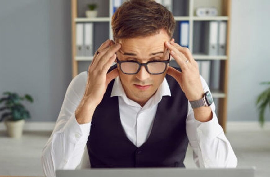 Rynek pełen sprzeczności: biznes inwestuje w sztuczną inteligencję, pomijając edukację załogi.