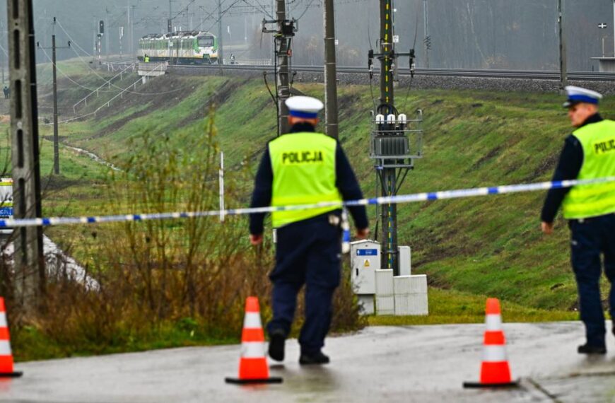 „Nawet bezzałogowce nie były równie niebezpieczne”. Specjalista o sabotażu kolejowym