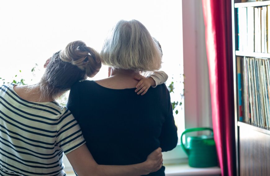 Emerytura za dzieci? O tym, jak kobiety obarcza się w Polsce odpowiedzialnością…