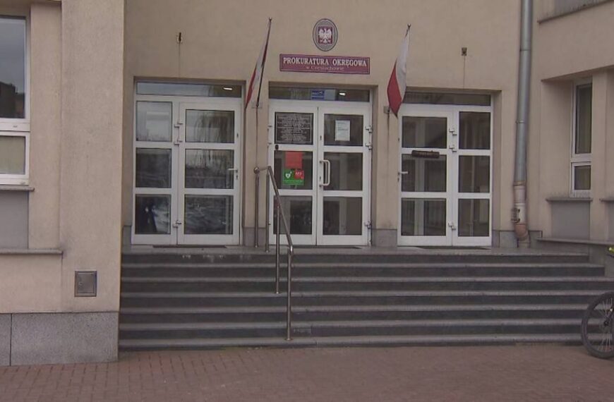 Tragiczny finał blisko Kłobucka. Odnaleziono zwłoki 23-latki i niemowląt.