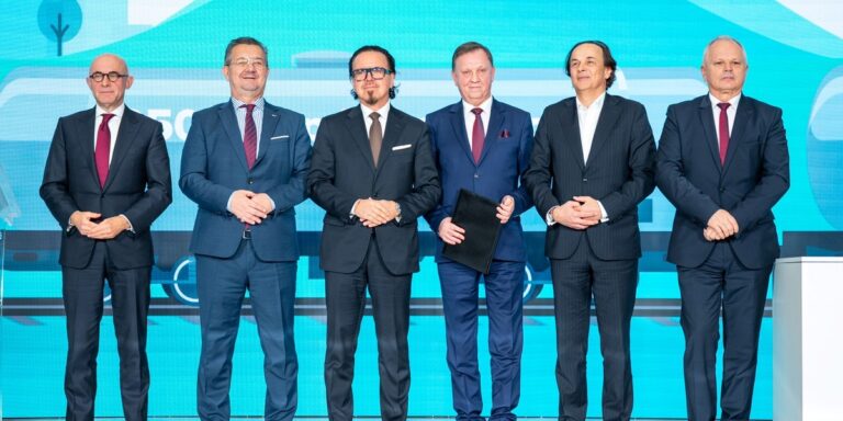 Polskie pociągi dla ORLEN Kolej. Ustanowiono rekord w branży kolejowej - INFBusiness