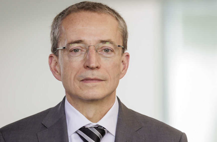 Budowa fabryki Intela wstrzymana. Firma komentuje