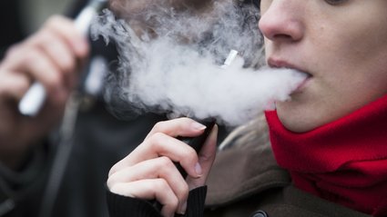 Zmiany w prawie dla palaczy. Tych produktów nie zobaczą niedługo na sklepowych półkach