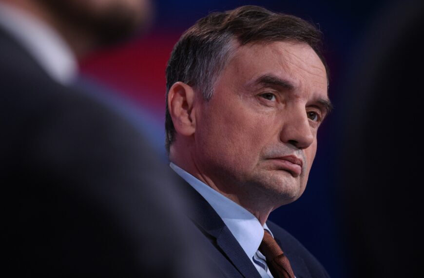 Sondaż: Czy Polacy pragną procesu Ziobry?