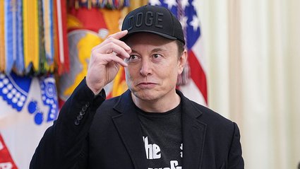 Najbogatszy człowiek świata domaga się wielkiego odszkodowania od gigantów AI