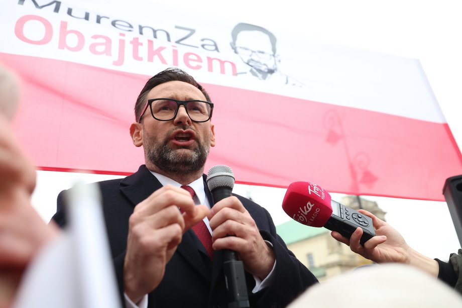 Daniel Obajtek po wyjściu z prokuratury, gdzie usłyszał zarzuty związane z inwigilacją przeciwników politycznych 