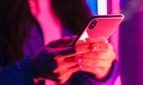 Oszuści pracują na etacie. Dzwonią od 8 do 18, a w niedzielę wolne