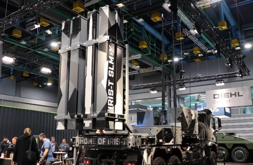 Skąd zasięg 100 km, skoro rakiety latają tylko…