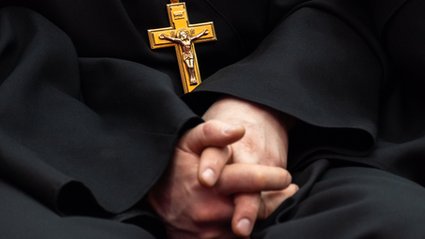 Takie emerytury dostają księża. Rekordzista pobiera nawet 23 tys. zł