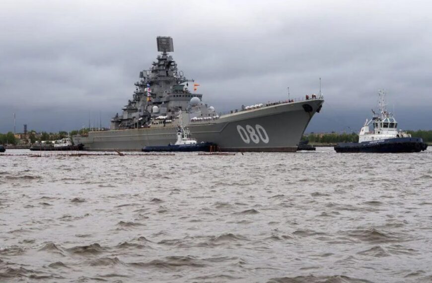 Jak admirał Nachimow ilustruje chroniczne 40-letnie zacofanie Rosji,…