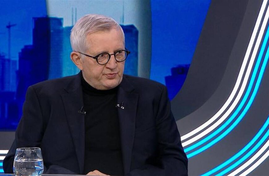 Marek Siwiec o sondzie bezpieczeństwa. Polityk oświadcza: Aktualnie badam sprawę.