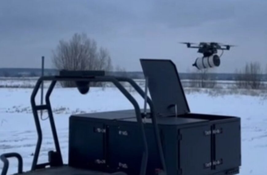 Ukraiński Ratel H NRC może teraz wystrzeliwać drony…